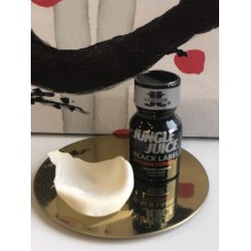 Попперс Jungle Juice Black Label возбуждающее средство для двоих 10 мл. Попперс Jungle Juice Black Label возбуждающее средство для двоих 10 мл.